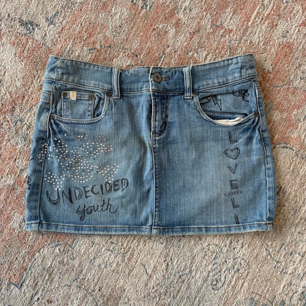 Z Cavaricci Y2K Denim Mini Skirt Light Wash Rhinestone Graphic Women Size 5